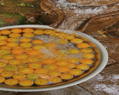 น้ำดื่มสะอาดและมื้ออาหารเบาๆ